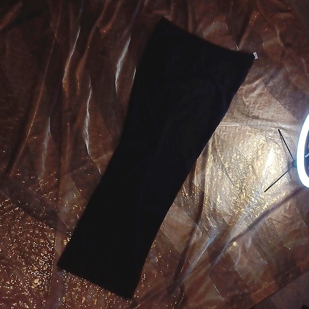 22T women's black dress pants by Avenue.  NWT
